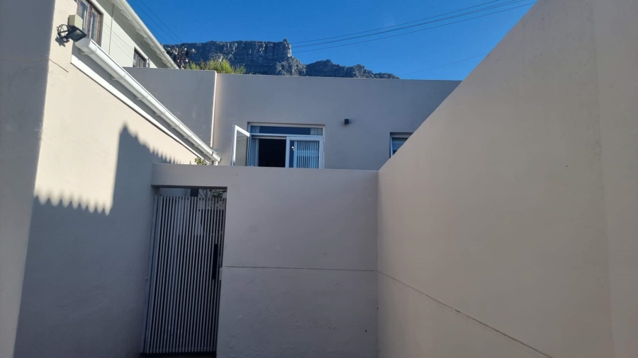 To Let 1 Bedroom Property for Rent in Gardens Western Cape